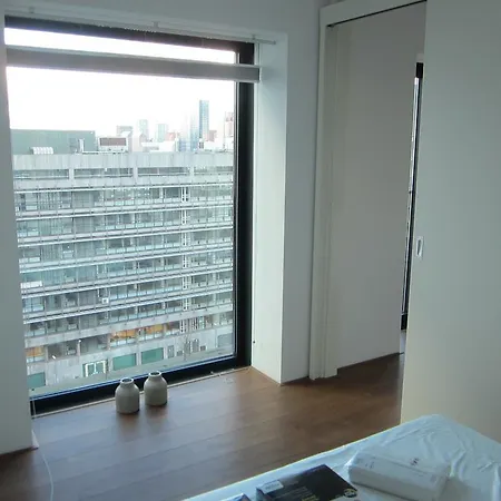 Red Apple Centre Luxury 2 Bedroom *